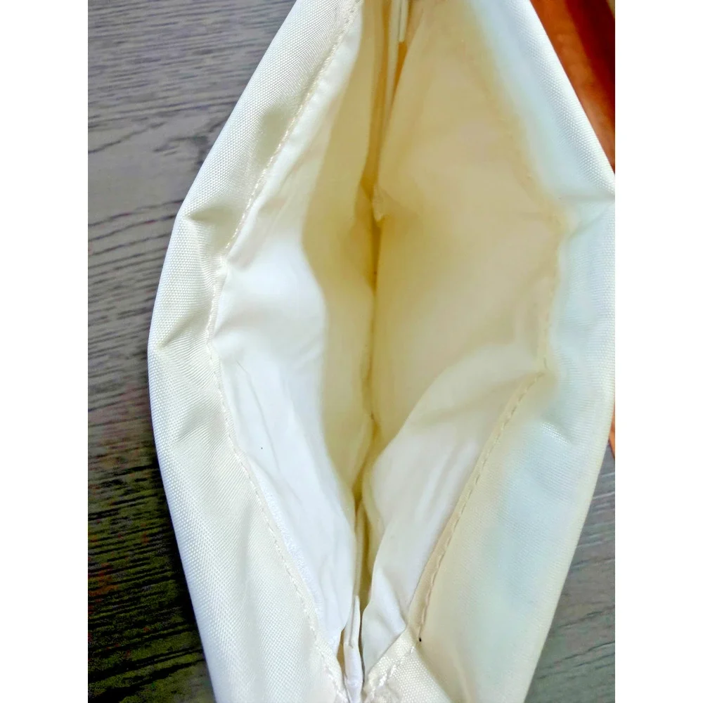 CHANEL Beauté White Drawstring Cosmetic Pouch Dust Bag 7” Beauty GWP